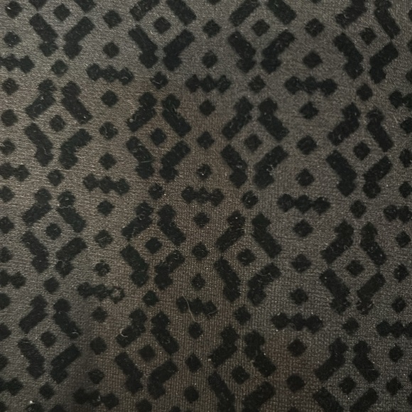 NWT Ladies size Medium “Very Black”textured Pants - Picture 3 of 11